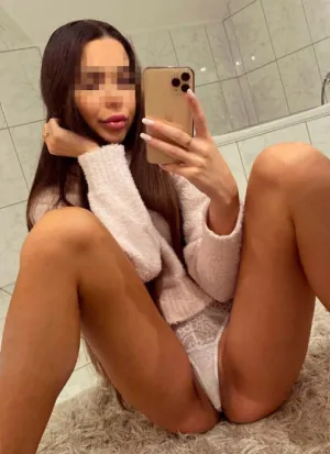 проститутка Каролина, 22, Екатеринбург